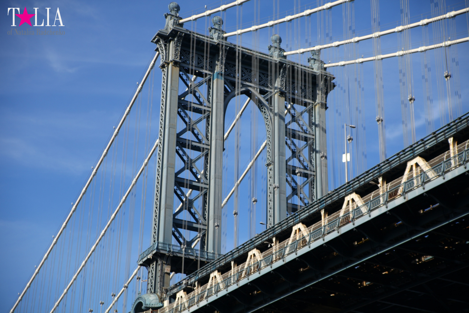 Manhattan Bridge in New York, USA